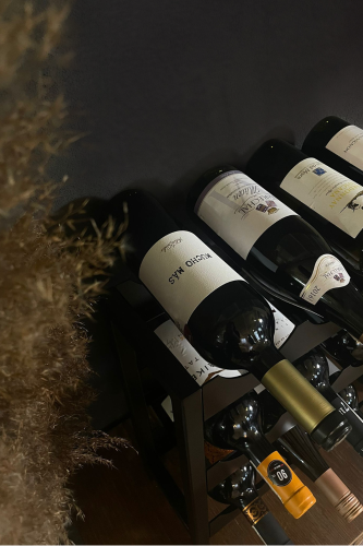 Metalowy stojak na wino Ribera 12